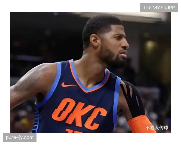 保罗·乔治赛场上冷面杀手，街拍里竟然是天天慵懒的大叔，真想翻翻他衣柜