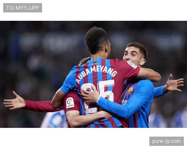 哈维如何通过提升中场传球深度重塑关键战控球节奏